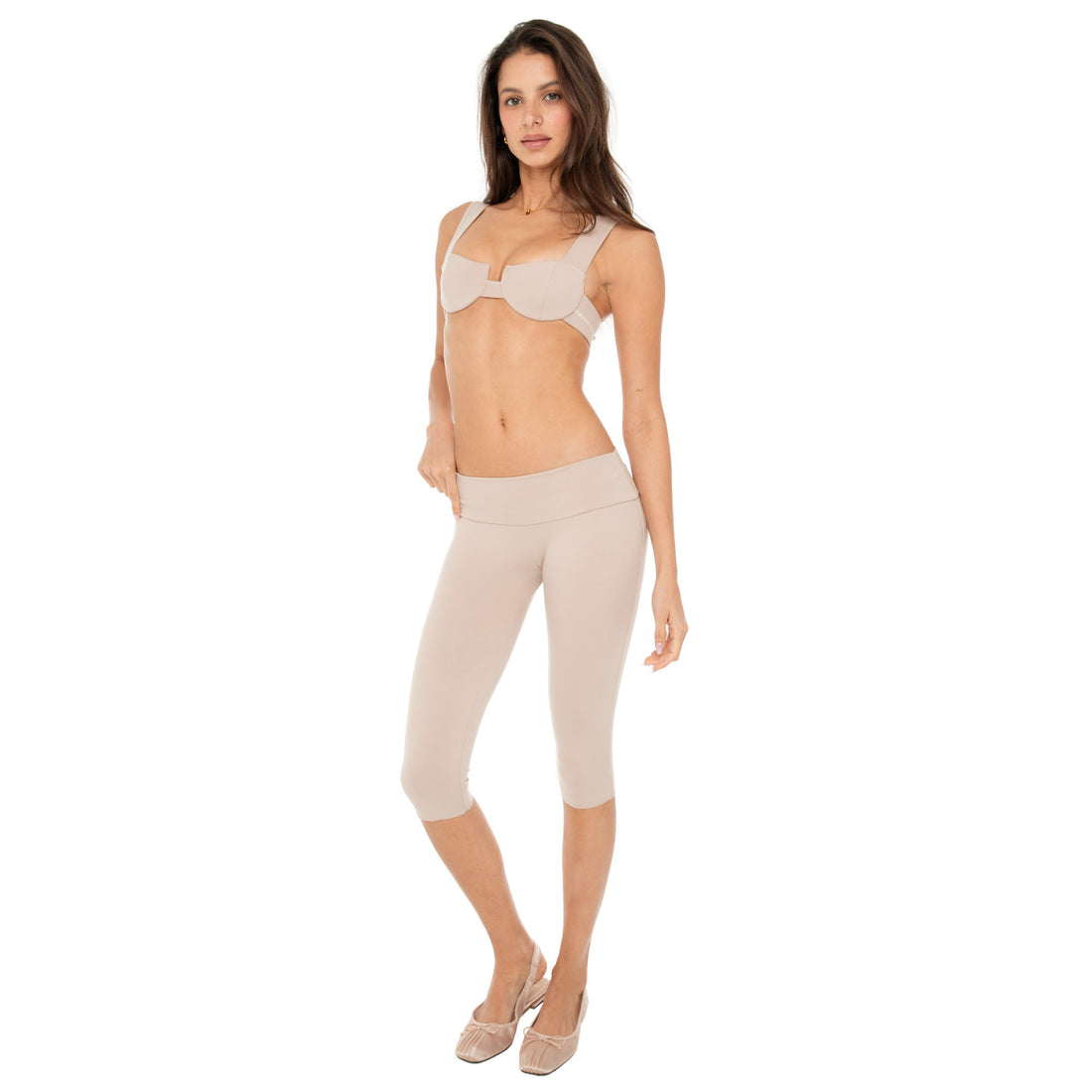 Nude sueded low-rise capri leggings with tonal AYAI logo on side**nude