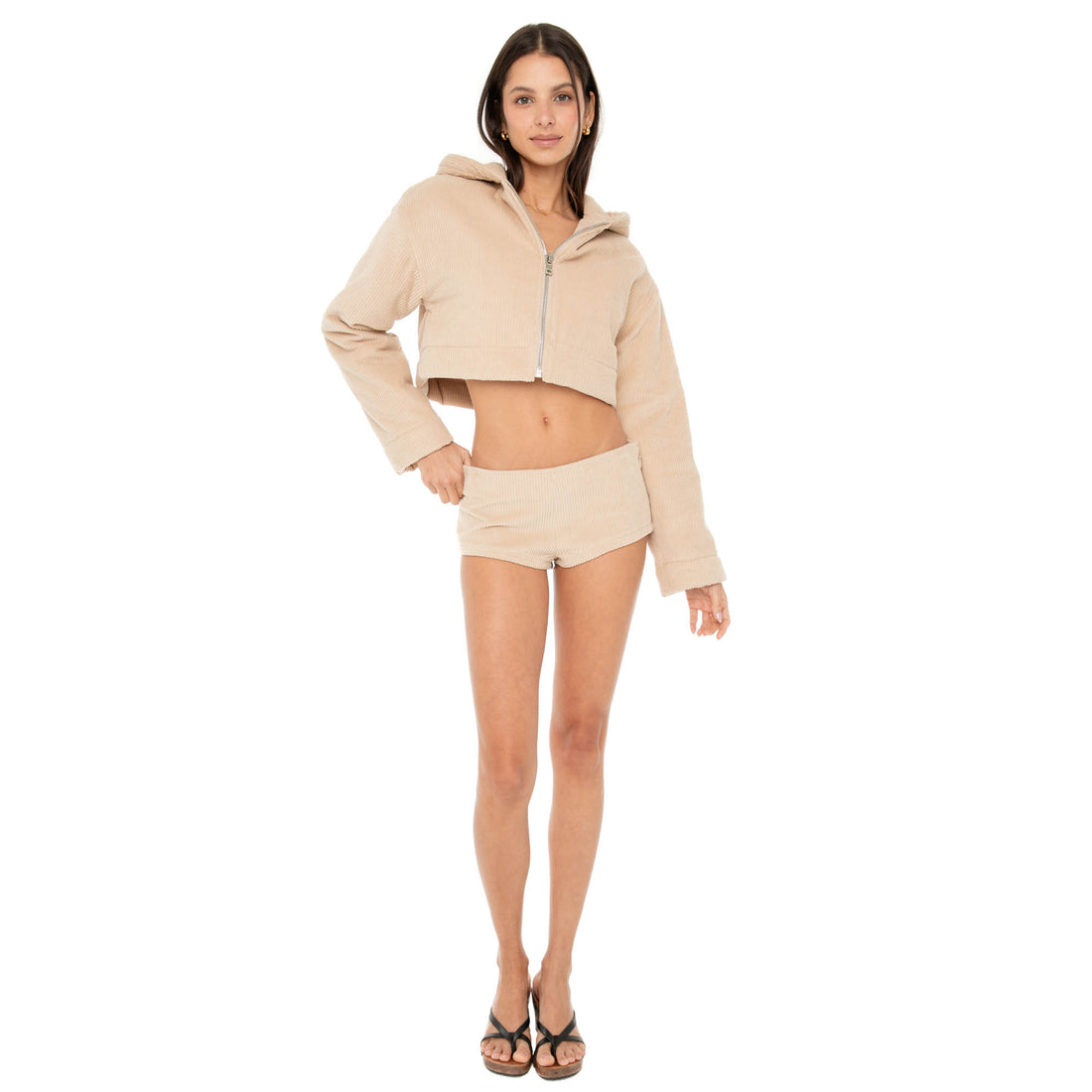 Are You Am I - Nimue Short **sand