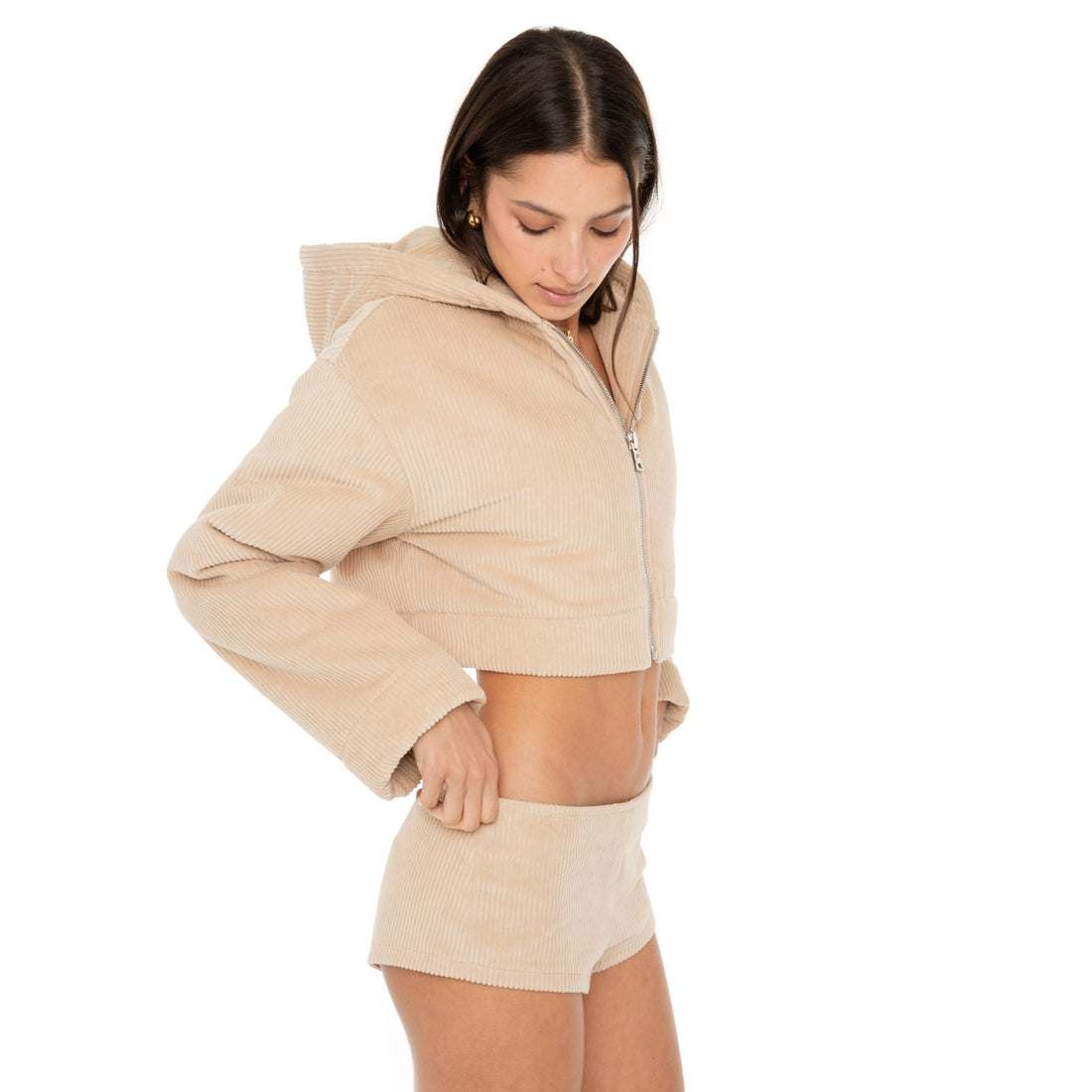 Are You Am I - Nimue Short **sand