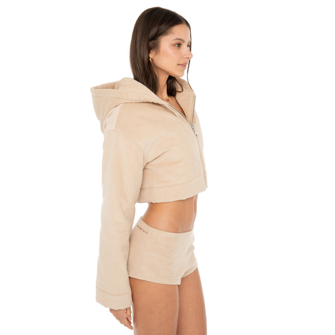 Are You Am I - Nimue Short **sand