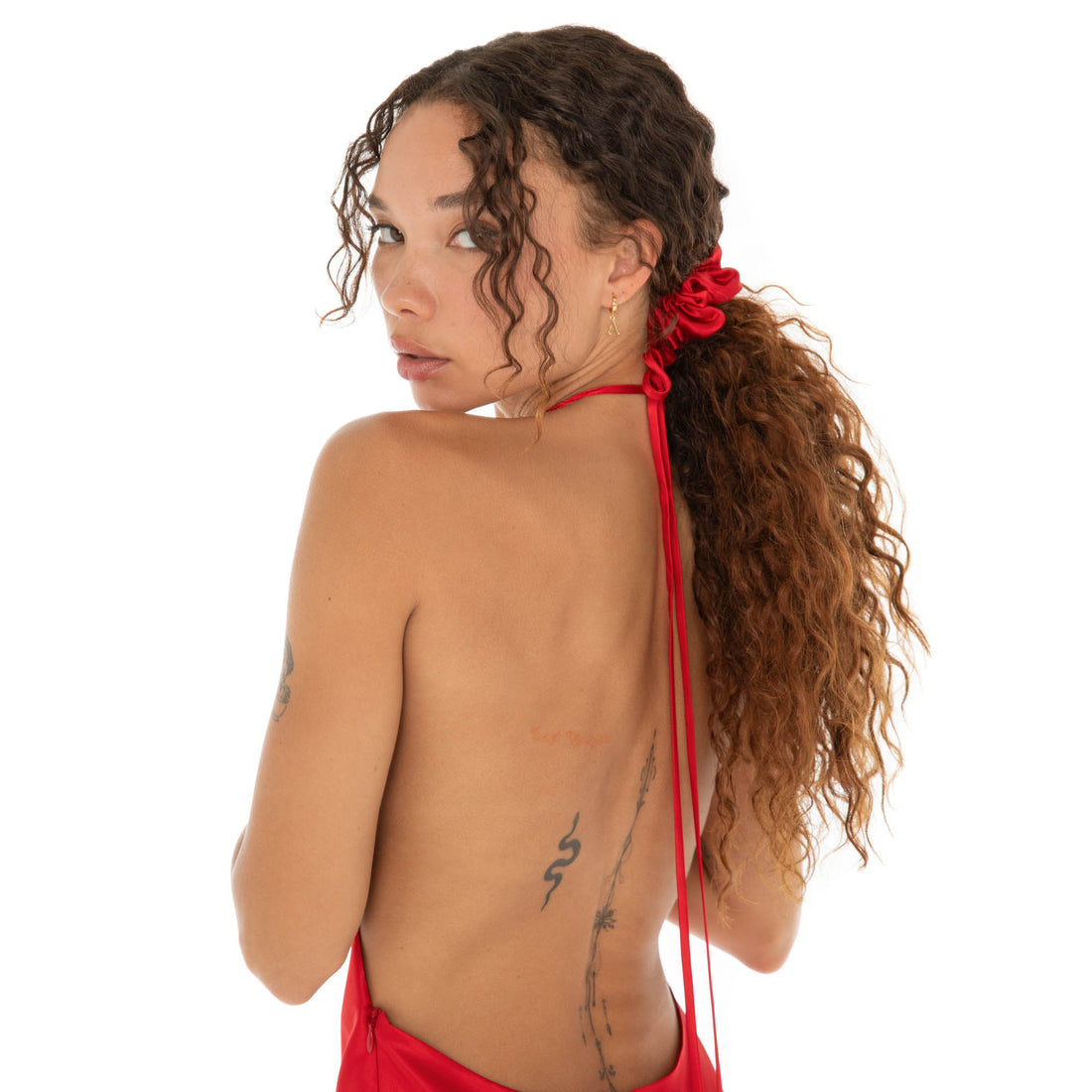 Are You Am I - Nini Scrunchie **cherry-red