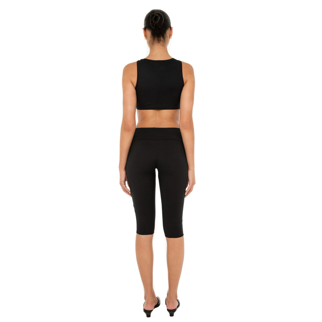 Black sueded low-rise capri leggings with tonal AYAI logo detailing**black