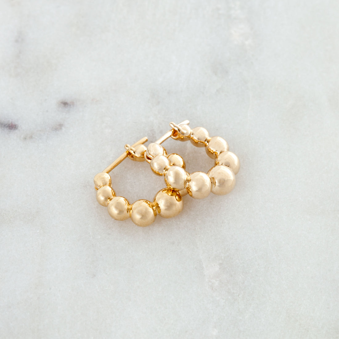 Are You Am I - Lyth Hoops