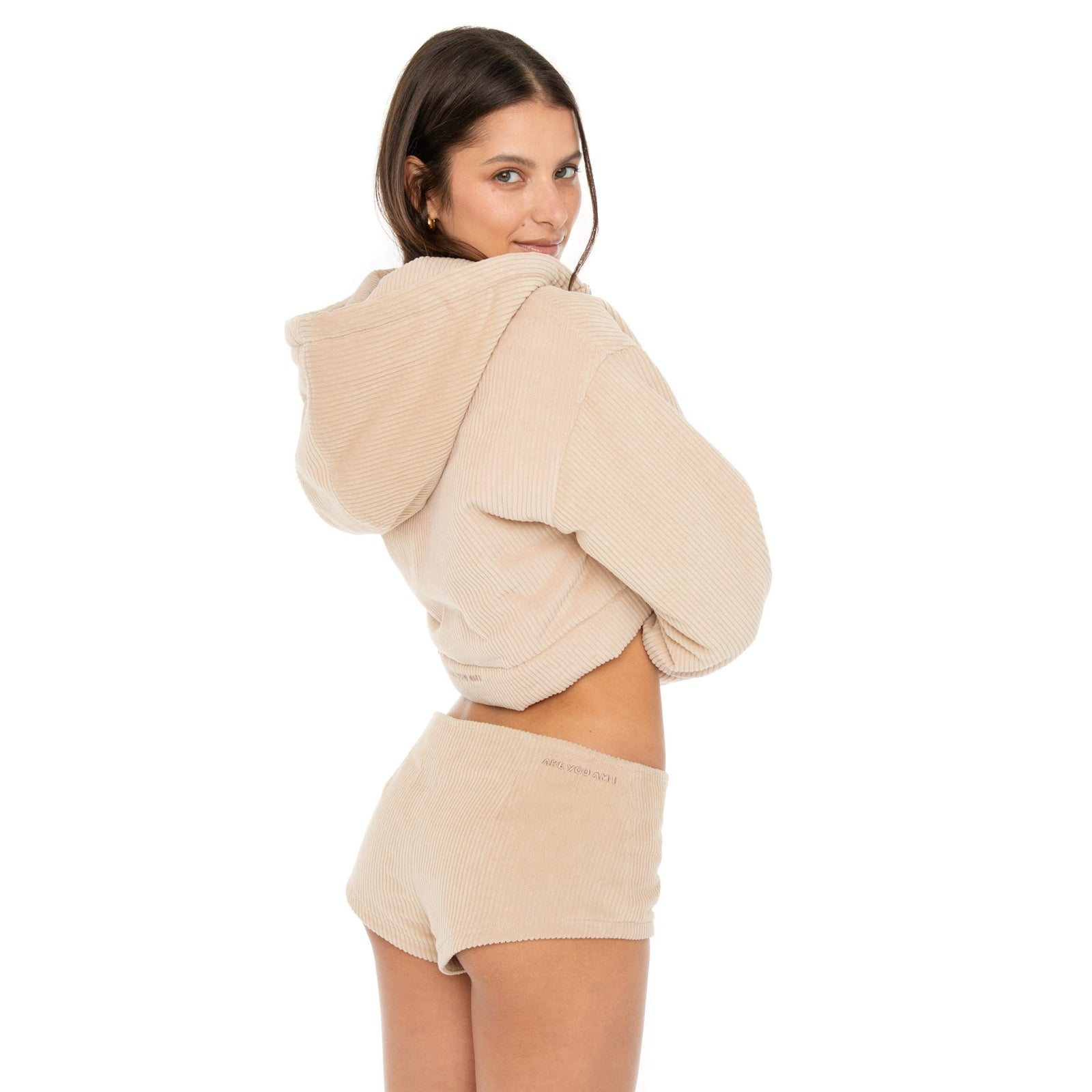 Are You Am I - Nimue Short **sand