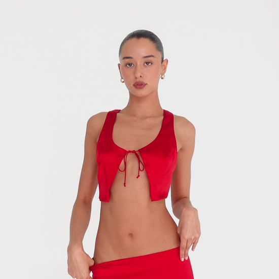 Are You Am I - Kih Vest **cherry-red