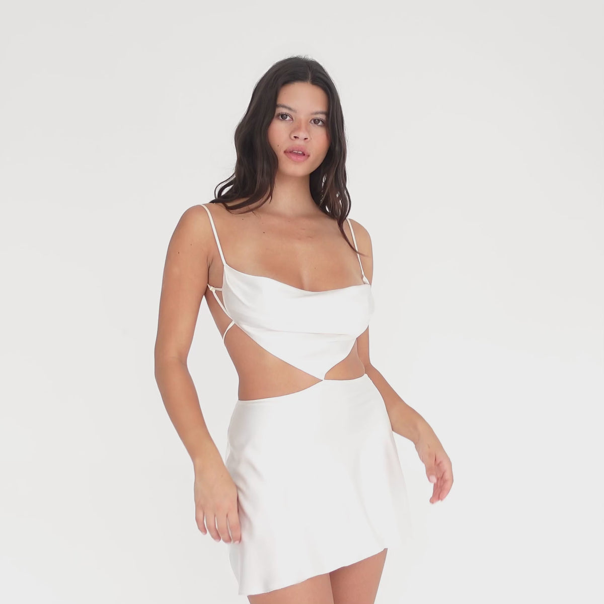 Are You Am I - Niana Dress **white