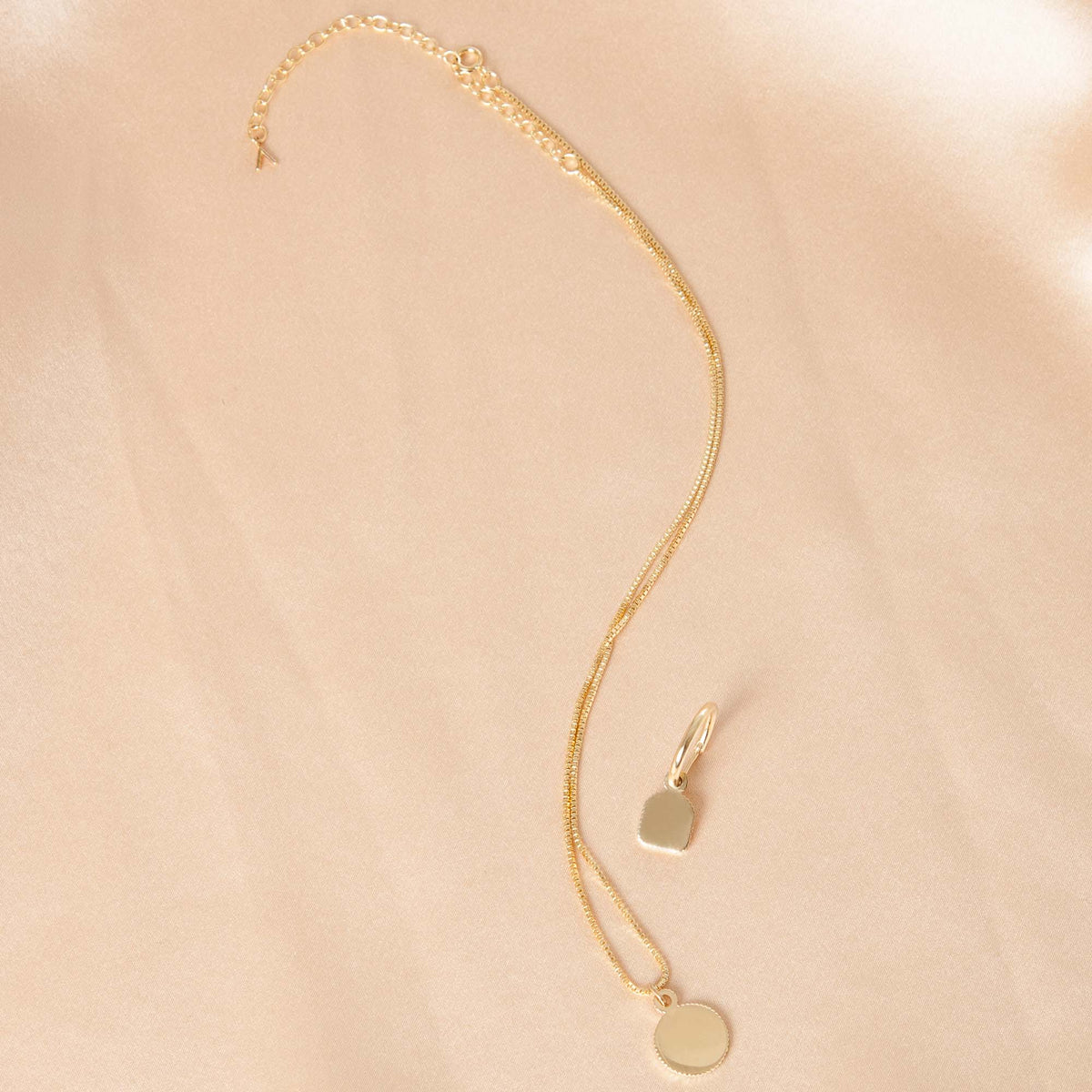 Are You Am I - Sela Necklace